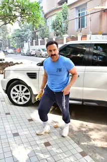 Saif Ali Khan spotted at dubbing studio in Khar