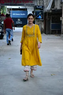 Dia Miraz spotted in Khar 