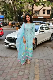 Divya Khosla Kumar  snapped in Khar