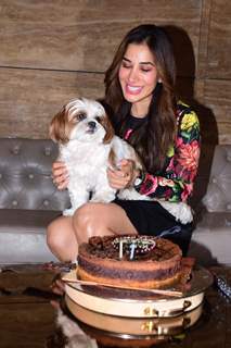 Sophie Choudry celebraties her Birthday 