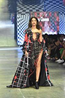  Ananya Panday walk for Manish Malhotra at the grand finale of Lakme Fashion Week 2023