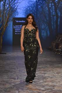 Tamannaah Bhatia walk the ramp at Lakme Fashion Week 2023 – Day 4