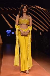 Khushi Kapoor walk the ramp at Lakme Fashion Week 2023 – Day 3