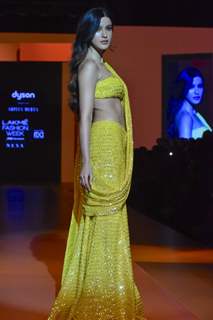 Shanaya Kapoor walk the ramp at Lakme Fashion Week 2023 – Day 3