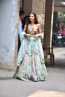 Alanna Panday is a floral beauty in a mint green lehenga at her mehendi ceremony