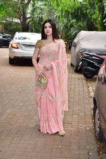 Maheep Kapoor snapped at the Alanna Panday sangeet ceremony