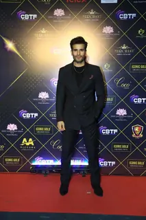 Karan Tacker snapped attending the Iconic Gold Awards 2023