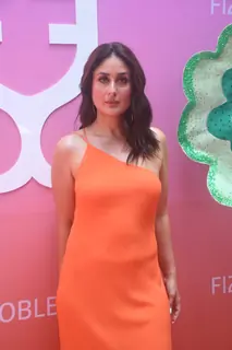 Kareena Kapoor snapped for event in Bandra