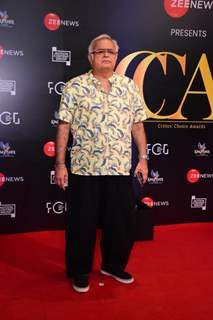 Hansal Mehta grace red carpet of the 5th edition of Critics’ Choice Awards