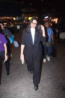 Parineeti Chopra snapped at the Mumbai airport 