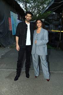 Aditya Roy Kapur and Mrunal Thakur snapped promoting their upcoming film Gumraah on the set of The Kapil Sharma Show 