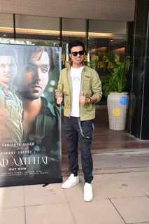  Abhishek Singh snapped promoting latest album Yaad Aati Hai