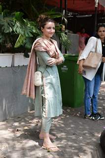 Soha Ali Khan spotted in Bandra