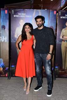 Mrunal Thakur, Aditya Roy Kapur 