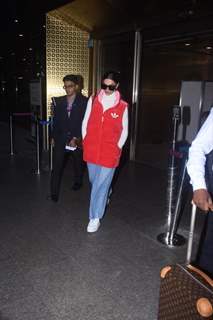 Deepika Padukone snapped at the Mumbai airport 