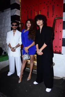  Tony Kakkar, Nimrit Kaur Ahluwalia snapped at Tori restaurant