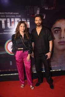 Celebrities grace the premiere of U-Turn