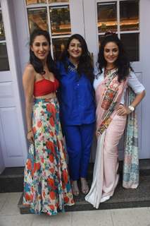 Teejay Sidhu, Juhi Parmar celebrate Mothers Day