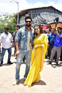 Vicky Kaushal and Sara Ali Khan snapped at trailer launch of Zara Hatke Zara Bachke