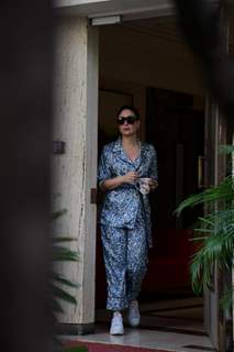 Kareena Kapoor snapped in Bandra 
