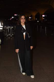 Sharvari Wagh snapped at the Mumbai airport 