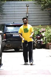 Vicky Kaushal snapped in Bandra 