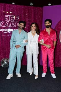 Tamannaah Bhatia, Aashim Gulati snapped promoting Jee Karda in the city 