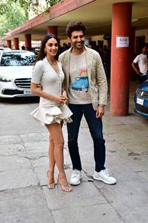 Kartik Aaryan and Kiara Advani snapped promoting their film Satyaprem Ki Katha in the city 