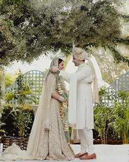 Parineeti Chopra & Raghav Chadha dreamy wedding pictures