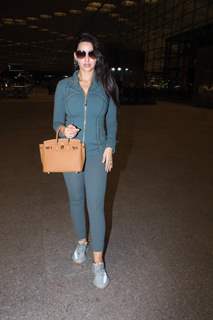 Nora Fatehi snapped at the Mumbai airport 