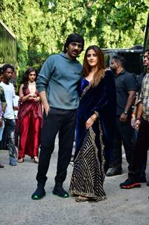 Ravi Teja and Nupur Sanon snapped promoting upcoming film Tiger Nageswara Rao on the sets of India’s Got Talent 