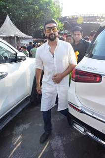 Raj Kundra visit Siddhivinayak Temple ahead of UT69 release