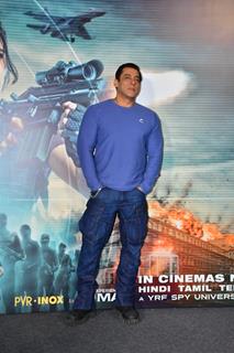 Salman Khan snapped at a fan meet and greet event