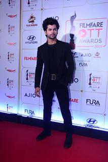 Siddharth Nigam at red carpet of OTT filmfare awards