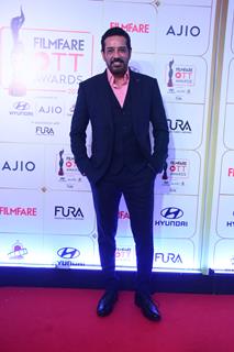 Anoop Soni at red carpet of OTT filmfare awards