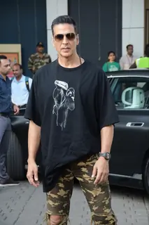 Akshay Kumar spotted at Kalina Airport