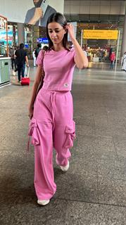 Ananya Panday snapped at the Mumbai airport