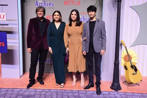 Chunky Pandey, Bhavana Pandey, Maheep Kapoor 