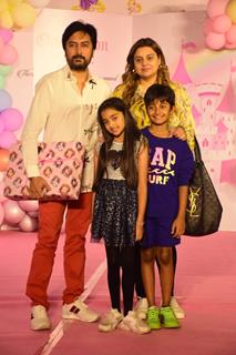 Celebrities snapped at Arpita Khan’s Daughter’s birthday 