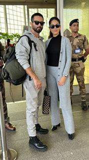 Shahid Kapoor and Mira Rajput snapped at the Mumbai airport 