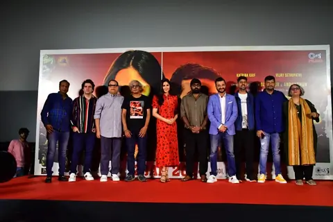 Katrina Kaif, Sanjay Kapoor, Sriram Raghavan, Ramesh Taurani and Vijay Sethupathi snapped at Merry Christmas press conference