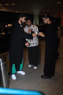 Deepika Padukone and Ranveer Singh spotted at the airport 
