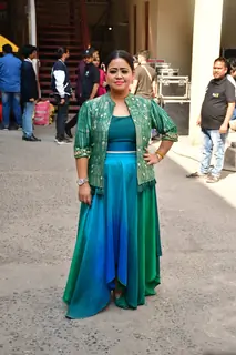 Bharti Singh snapped on the set of Dance Deewane 4