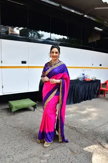 Madhuri Dixit spotted on the set of Jhalak Dikhhla Jaa 11