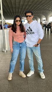  Aishwarya Sharma and Neil Bhatt Snapped at the airport