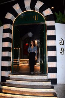 Gauri Khan  snapped at Torii restaurant in Khar