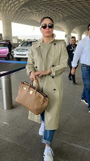 Kareena Kapoor spotted at the airport