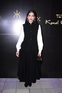 Sonam Kapoor snapped at Hakkasan