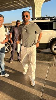 Suniel Shetty spotted at the airport