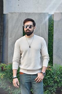 Emraan Hashmi snapped promoting their upcoming show 'Showtime'